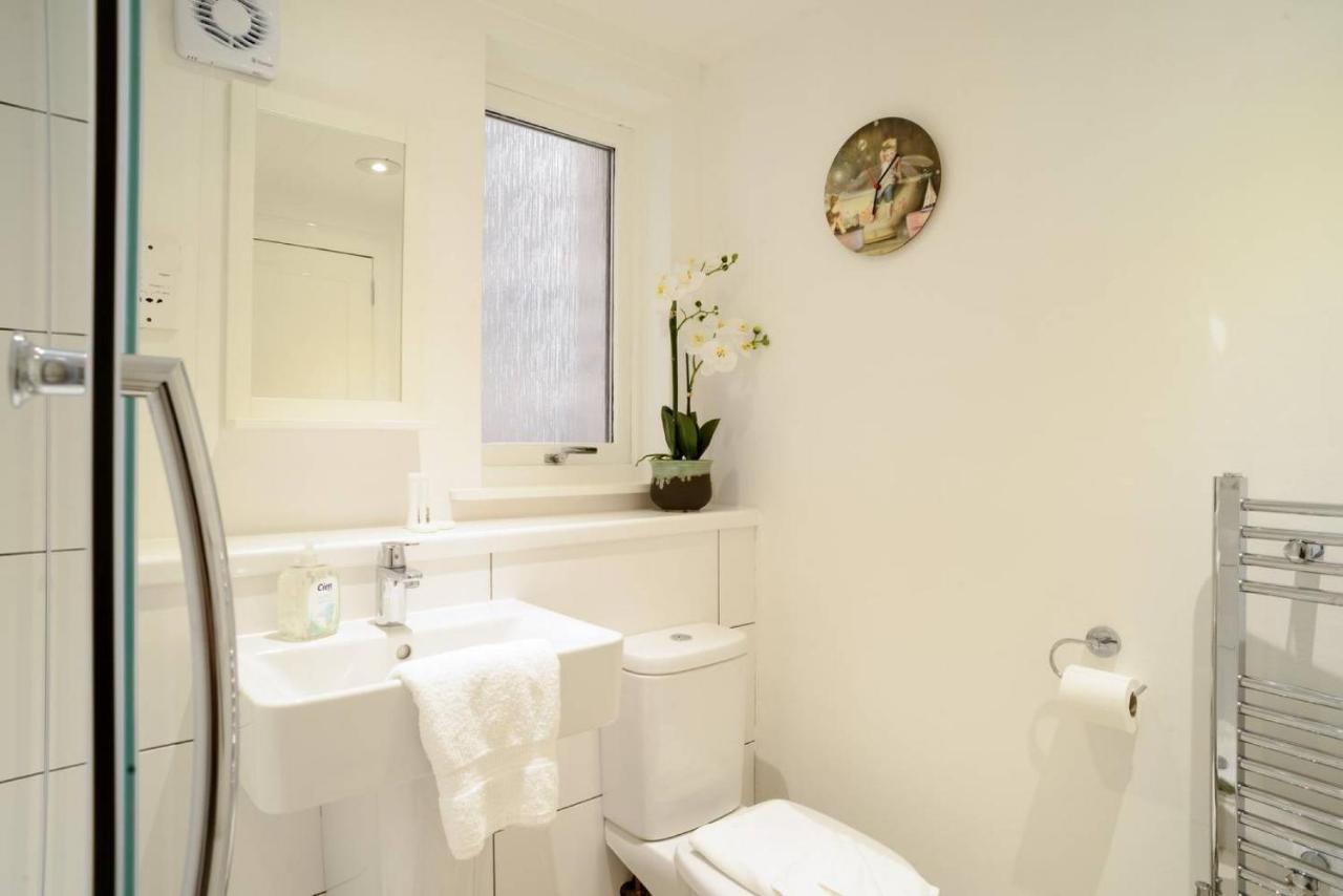 Altido Lovely Apartment For 4 With Free Parking Edimburgo Esterno foto